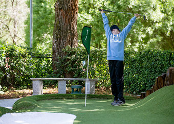 Hole in one på Sundbybergs MOS-anläggning