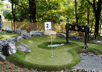 Äventyrsgolfbana