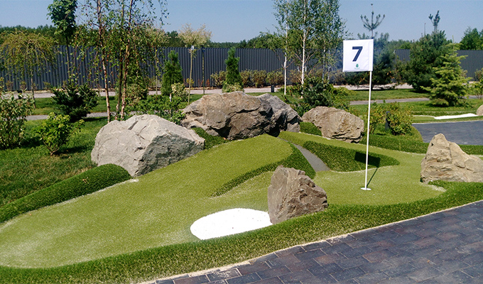 Äventyrsgolfhål: ränna