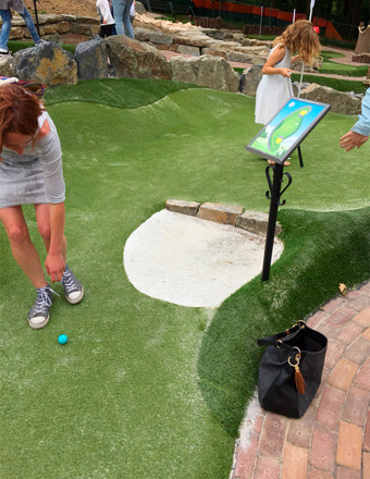 Djupa bunkrar på äventyrsgolfen