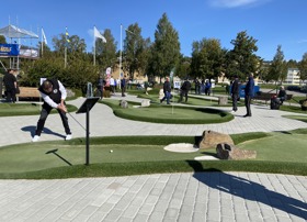 Vad skiljer en tävlingsbana från en nöjesbana?